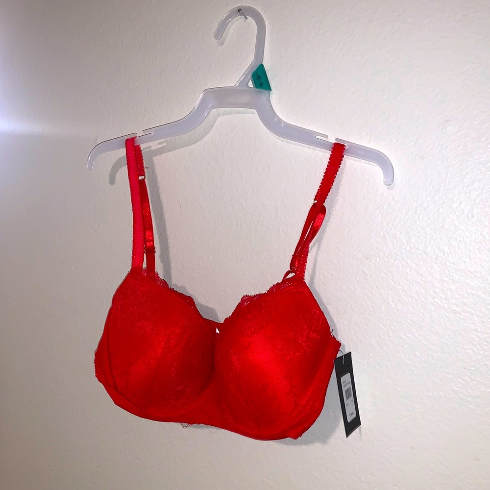 Fredricks of Hollywood push ups bra